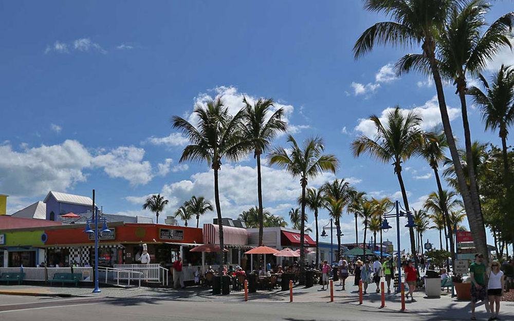 Manatee Bay Inn Fort Myers Beach Exteriör bild